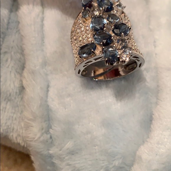 An Adjustable Silver Ring - Picture 3 of 5